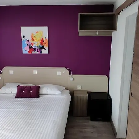 Logis Les Bleuets ロワイヤン