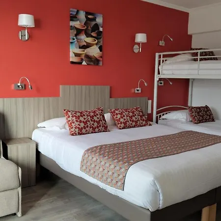 Hotel Logis Les Bleuets