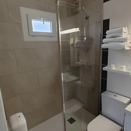 Logis Les Bleuets Hotel