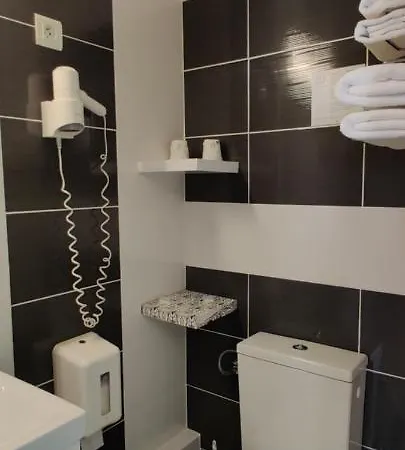 Logis Les Bleuets Hotel