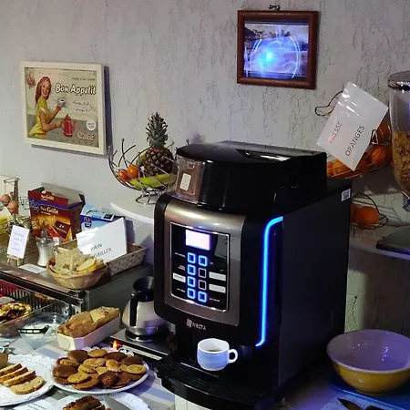 Logis Les Bleuets Hotel