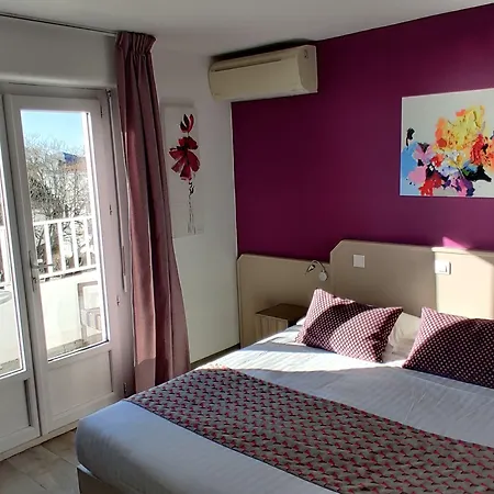 Hotel Logis Les Bleuets