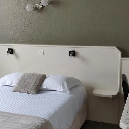 Logis Les Bleuets 2* Royan