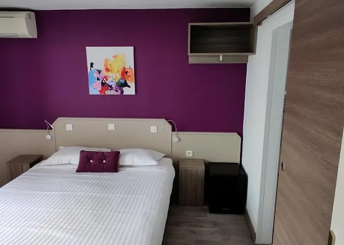 Logis Les Bleuets רויאן