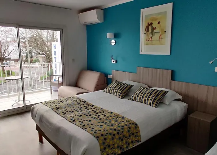 Logis Les Bleuets רויאן