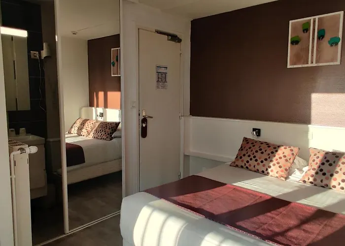 Logis Les Bleuets רויאן