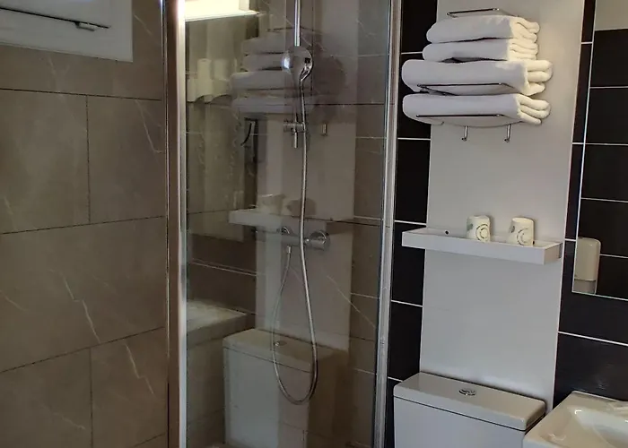 Logis Les Bleuets 2*